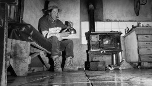 ¡Que no te falte la radio!: los mensajes para el poblador rural siguen conectando distancia