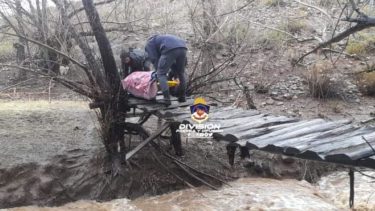 Hubo rescates en el norte de Neuquén por la crecida de los ríos por la lluvia. Algunos en Varvarco y Buta Ranquil. Foto: Gentileza