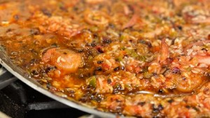 Sorprendé a los comensales con esta suculenta paella