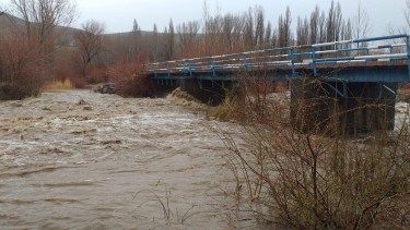 Alerta por lluvias en Neuquén y Río Negro: monitorean las crecidas de los Río de la región. Foto: Entre Cordilleras Digital