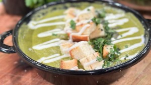 Sopa verde para disfrutar en estos días fríos