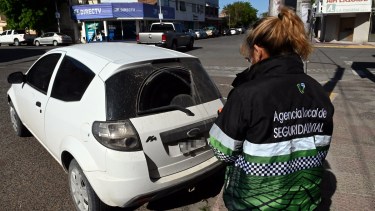 Hasta que se reestablezca el servicio el estacionamiento está liberado. Foto: Marcelo Ochoa.