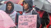 Imagen de Qué pasa en Jujuy: marchas, paro, represión, detenciones y hasta policía en la Universidad