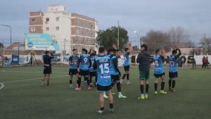 Lifune: Maronese no afloja en la cima y los escoltas tampoco