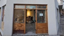 Imagen de Rompieron la puerta principal y robaron herramientas en un comercio del centro de Cipolletti