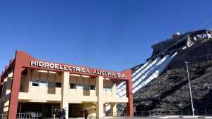 La secretaría de Energía designó un veedor antes de volver a privatizar las represas del Comahue
