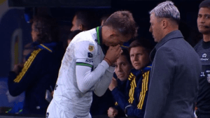 Un anillo: el insólito motivo por el que Sarmiento terminó con uno menos y Boca aprovechó para liquidar el partido