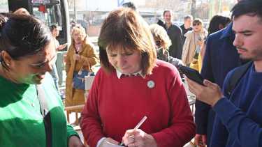 Patricia Bullrich en Cipolletti: «Cuando era ministra el puente no se cortaba»
