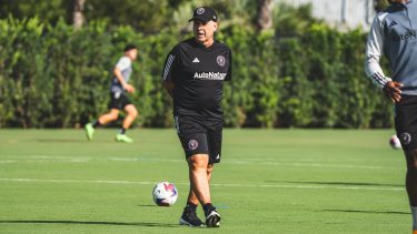 Martino confirmó que sumar a Luis Suárez es una posibilidad para la temporada 2024.