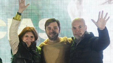 Horacio Rodríguez Larreta y Patricia Bullrich viajaron en aviones separados a Trelew para apoyar a Ignacio Torres, el candidato de Juntos por el Cambio en Chubut. (Twitter)