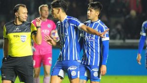 La dura acusación contra el árbitro de Neuquén, Darío Herrera, de jugadores de Godoy Cruz