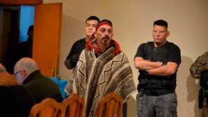 Hospitalizaron a Facundo Jones Huala en Esquel tras días en una huelga de hambre