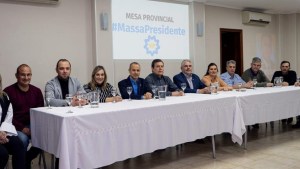 Lanzaron la Mesa #MassaPresidente en Río Negro desde Regina
