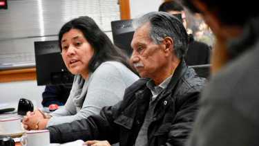 Mercedes Ávalos y su padre Asunción: la desaparición de Sergio Ávalos, un delito continuado en Neuquén (Matías Subat)