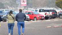 Imagen de Obligan a que se pueda ir y volver en transporte público y con la SUBE al aeropuerto de Neuquén
