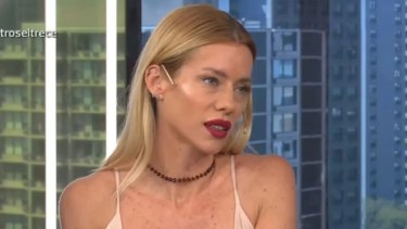 Nicole Neumann está incómoda con las reacciones de Mica Viciconte, la pareja de Fabián Cubero.-