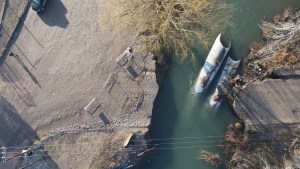 El puente de isla Jordán que se cayó por el temporal, está pronto a ser habilitado