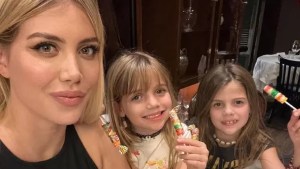 El tierno momento de Wanda Nara junto a sus hijas en medio de la preocupación por su salud