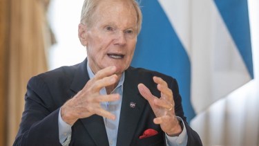 El titular de la NASA se encuentra en el país y tendrá un paso por Bariloche este viernes. Foto: Gentileza Infobae. 