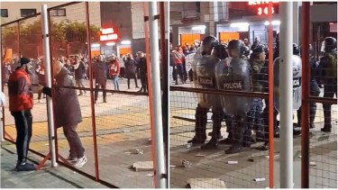 Efectivos de la Policía Bonaerense disuadieron a los hinchas con balas de goma. Foto: TN. 