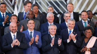 El presidente Alberto Fernández en la apertura de la III Cumbre entre la Unión Europea y la Comunidad de Estados Latinoamericanos y Caribeños, en el Edificio Europa en Bruselas (Bélgica).