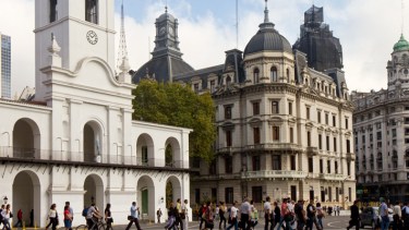 Plaza de Mayo, epicentro de los acontecimientos políticos más importantes de la historia argentina.