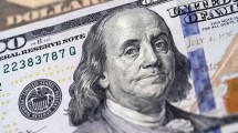 Imagen de Tras las medidas por el acuerdo con el FMI, el dólar blue subió $24 y rompió un nuevo récord