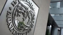 Imagen de El Gobierno comienza a cumplir con las exigencias del FMI en busca del acuerdo