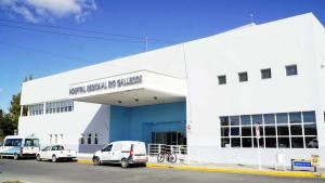 Murió al resbalarse y caer por la escarcha a la salida de un comercio en Río Gallegos