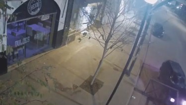 El hecho ocurrió durante la madrugada de este domingo en Cinco Saltos. Foto: Gentileza.