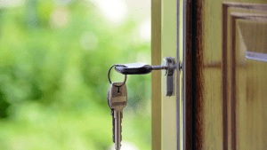 El truco para que nunca más te agarre la duda de si cerraste o no la puerta de casa