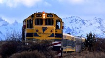 Imagen de Tren Patagónico: de recorrer la estepa de Río Negro a ser condecorado como Marca País