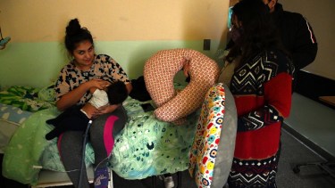 Voluntarios del Hospital de Juguetes visitaron el hospital Zatti. Foto: Marcelo Ochoa.