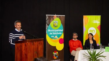 Sergio Ávalos encabezó la presentación en Valcheta. Foto: gentileza.