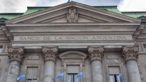 Simulaba ser director de un banco de Buenos Aires y ofrecía trabajo a cambio de «favores sexuales»