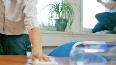 Empleadas domésticas: la escala salarial para las trabajadoras de casas particulares en septiembre 2023. 