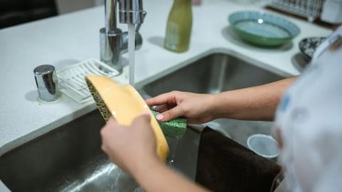 Las empleadas domésticas pueden ser contratadas con retiro y sin retiro.-