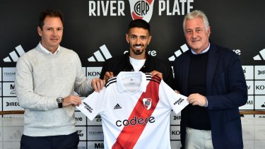 El mediocampista tuvo ayer su presentación oficial. (Foto: River)