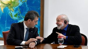 Cómo es el acuerdo de Argentina para no «gastar» dólares con Brasil, después de los BRICS