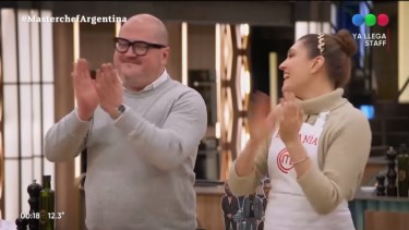 Rodolfo Vera Calderón y Estefanía Herlein son los finalistas de MasterChef Argentina. Imagen: captura tv. 