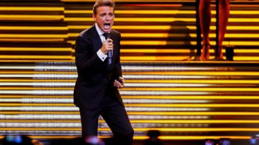 Afirman que uno de los imitadores de Luis Miguel está trabajando en Argentina. 