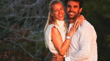 Nicole Neumann y Manu Urcera se casarán en diciembre próximo, en Exaltación de la Cruz.-