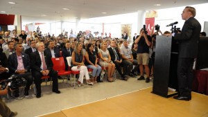 Pichetto cruzó a las autoridades de la UNRN, por usar las redes institucionales para apoyar a Massa