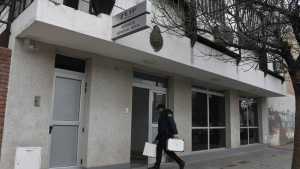 Allanaron la AFIP de Roca tras una denuncia por «cohecho» contra un funcionario