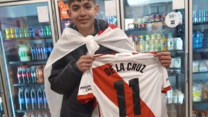 El sueño de Matías era ver a River antes de ser operado de un tumor: entró a la cancha y le dieron una camiseta