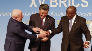 Los Brics anunciaron «histórica» incorporación de seis nuevos países, entre ellos la Argentina