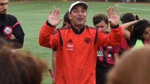 Sergio “Cachito” Vigil en la segunda fecha del ciclo de entrevistas Vértices