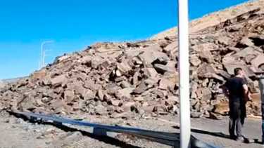 Se desmoronó un cerro en el norte neuquino: así es el lugar que se desmoronó en Chos Malal. Foto: Gentileza. 
