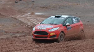 Ibáñez festejó en el Rally de Rincón de los Sauces en una prueba pasada por agua
