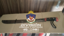 Imagen de Amenazó con un machete a un niño mientras jugaba en Neuquén: hubo un allanamiento